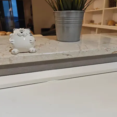 Coastal Charm Ghadira Bay Flat 아파트 멜리에하