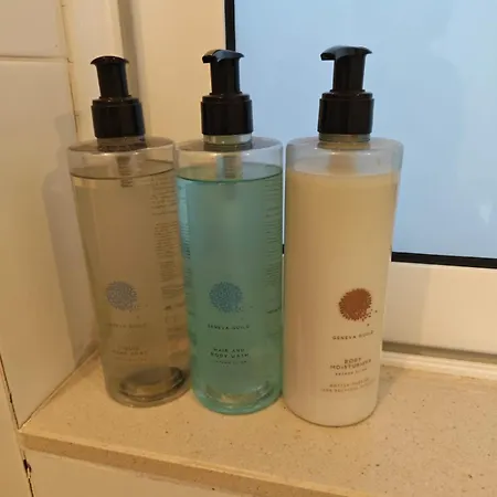 Coastal Charm Ghadira Bay Flat 멜리에하