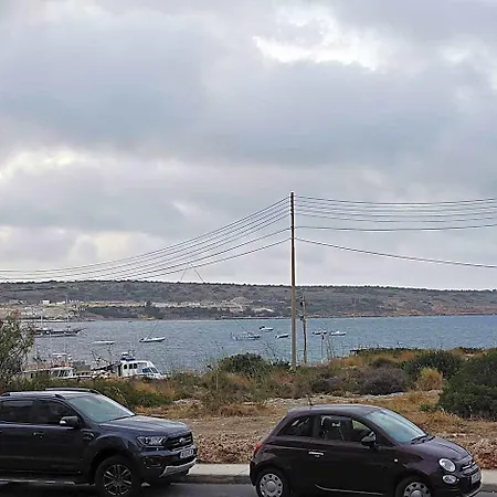 Coastal Charm Ghadira Bay Flat Mellieħa